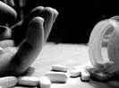 Mâu thuẫn với vợ, cha đầu độc hai con nhỏ bằng thuốc trừ sâu