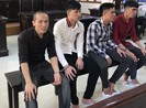 Án mạng từ việc chiếu đèn pha xe máy