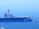 Chùm ảnh: Tàu sân bay USS Carl Vinson trên biển Đà Nẵng