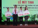 Nam sinh năm 2 giành giải nhất cuộc thi vẽ bảo vệ môi trường