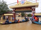 Nhiều trường giảm học phí, tặng học bổng cho sinh viên vùng lũ