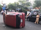 Tài xế 17 tuổi lái ô tô gây tai nạn ở Bình Thạnh