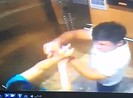 Vụ xịt cồn khi nhắc đeo khẩu trang: Người đàn ông là phi công