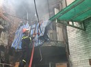 Cháy nhà trong hẻm ở quận 1, may mắn 8 người thoát nạn