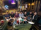 Hàng chục dân chơi ở karaoke Alibaba bị đưa về phường