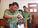 Cán bộ, chiến sĩ Cục An ninh nội địa chung tay giúp miền Trung