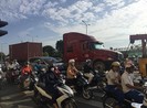 Một tài xế thiệt mạng vì đỗ xe giữa đường để sửa chữa