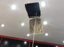 Thủ Đức: Nhân viên cửa hàng FPT xem camera thấy trộm đột nhập