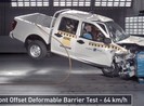 Thử nghiệm và chạm 64 km/h, xe Trung Quốc 'nát bét'