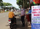 Hàng ngàn khẩu trang được phát miễn phí cho người dân