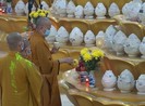 Cận cảnh trong căn hầm đựng tro cốt ở chùa Kỳ Quang 2