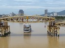 Cảnh nâng nhịp cây cầu lâu đời nhất Đà Nẵng