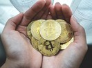 Tiền ảo bitcoin ‘ăn theo’ giá vàng