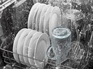 Tráng bát, đũa bằng nước sôi trước khi ăn, có sạch vi khuẩn?
