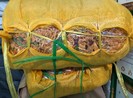 Hơn 600 kg khô bò, gà bị bắt khi đang trên đường tiêu thụ