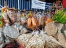 Nỗi lo sản xuất bim bim từ nguyên liệu không rõ nguồn gốc