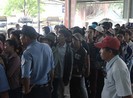 Vã mồ hôi mới “săn” được vé xe Tết