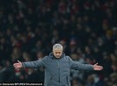 Cám ơn Mourinho và MU đã giải cứu Premier League