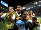 Cavani ‘tiễn’ Ronaldo ‘theo chân’ Messi về nước như thế nào?