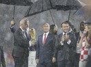Ông Putin và chuyện hy hữu thời khắc Pháp đăng quang World Cup