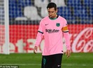 Cùng bận áo hồng, Barcelona và Real Madrid cùng... thua sốc