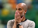 Man City hết hồn vì máy bay gặp sự cố phanh giữa không trung