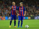 Messi viết tâm thư xúc động gửi đến huyền thoại Argentina