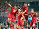 Sơn hình ảnh cầu thủ, HLV Park Hang-seo lên máy bay?