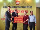 Các ông lớn ngành dược ủng hộ 100.000 USD chống dịch