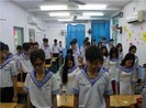Học trò xúc động trong buổi lễ tưởng niệm chiến sĩ Gạc Ma