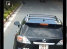 Xe ô tô hạng sang cản đường xe cứu hỏa gây bức xúc