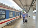 Ngành đường sắt chạy lại đôi tàu Thống Nhất SE9/10