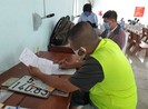 Cà vẹt xe ở ngân hàng, người dân có được đổi biển số màu vàng