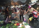 Giá rau ở chợ tăng, siêu thị ổn định