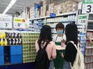 Sữa đậu nành của NutiFood lên kệ 450 siêu thị Walmart