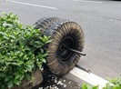 Dân hú vía khi bánh xe tải lăn tự do hàng trăm mét trên đại lộ