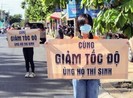 Có một nhóm tình nguyện mùa thi như thế