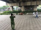1 người nằm chết trên ghế đá ở gầm cầu vượt ngã tư Bình Phước