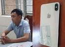 Sàm sỡ nữ sinh bất thành, giật điện thoại khi biết bị ghi hình
