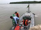 Dù lượn Lễ hội Nghinh Ông rơi xuống biển ở Cần Giờ