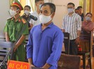 Chủ quán cà phê đánh đoàn chống dịch bị 18 tháng tù