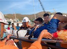 Cứu 1 ngư dân nguy kịch trên vùng biển Khánh Hòa