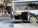 Xe chở học sinh bốc cháy, tài xế nhanh chóng thoát thân