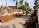 Bé gái 11 tuổi bị sát hại dã man trước sân nhà