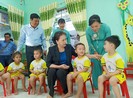 Chủ tịch Quốc hội thăm vùng căn cứ Tân Hưng, Cà Mau