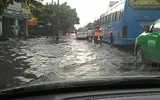 Chiều nay, phố Sài Gòn lại ngập như sông! ảnh 5 Chiều nay, phố Sài Gòn lại ngập như sông! ảnh 5