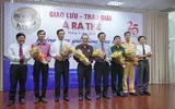 Trao giải À RA THẾ: Sôi nổi cãi nhau, cùng đưa pháp luật vào cuộc sống ảnh 40