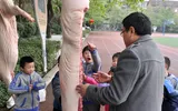 Trung Quốc gây tranh cãi khi mổ heo sống trước mặt học sinh ảnh 5