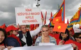 Người Việt tại Hungary tuần hành phản đối Trung Quốc ảnh 19