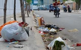 Đường Kênh Tân Hóa mới làm thành nơi chứa rác ảnh 2